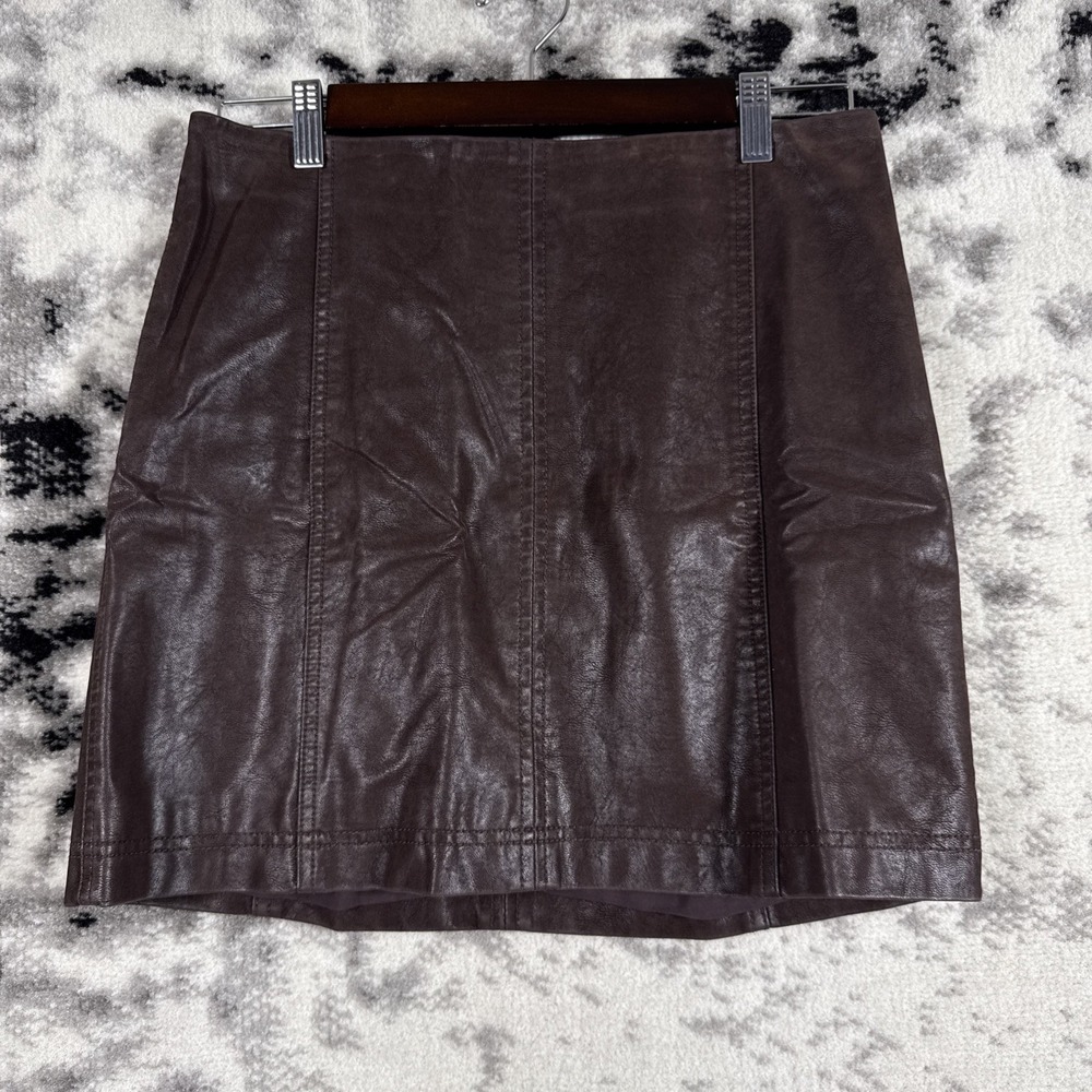 Free People Mini Skirt Womens Size 10 Dark Brown‎ Faux Leather Rayon Pull On Zip